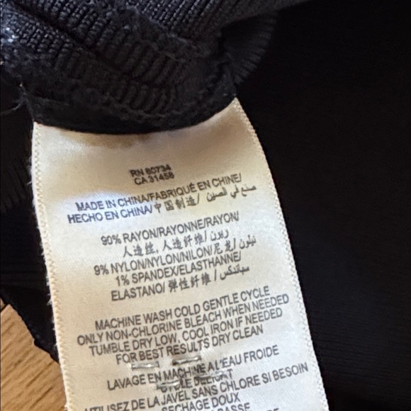 BCBG MAXAZRIA | mini skirt | black sequins | bandage style | size XS - Picture 3 of 4